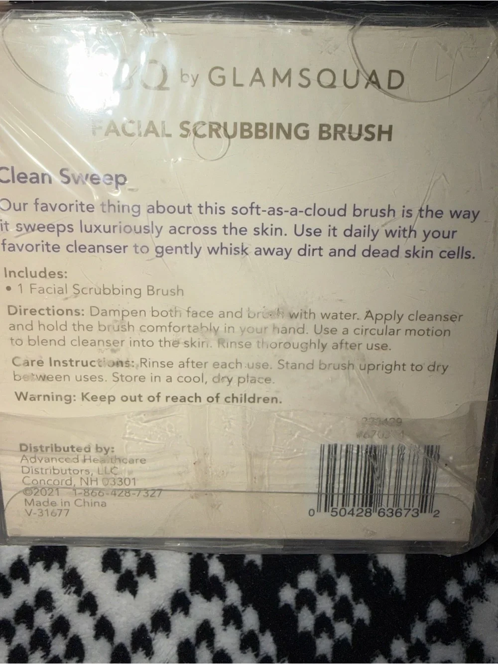Pink Facial Scrubbing Brush
